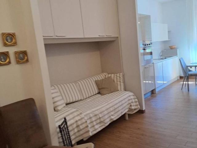Appartamento in affitto a Municipio 9, Milano