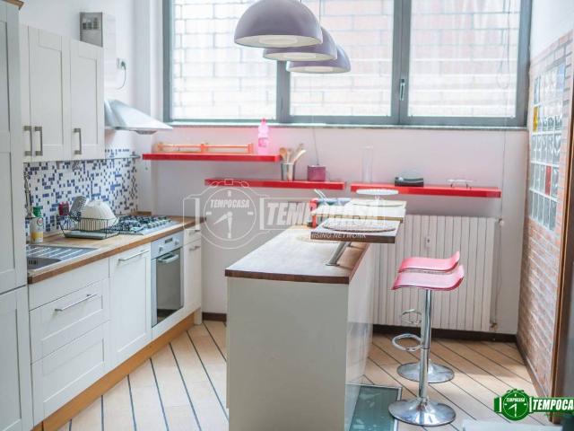 Appartamento in affitto a Municipio 9, Milano