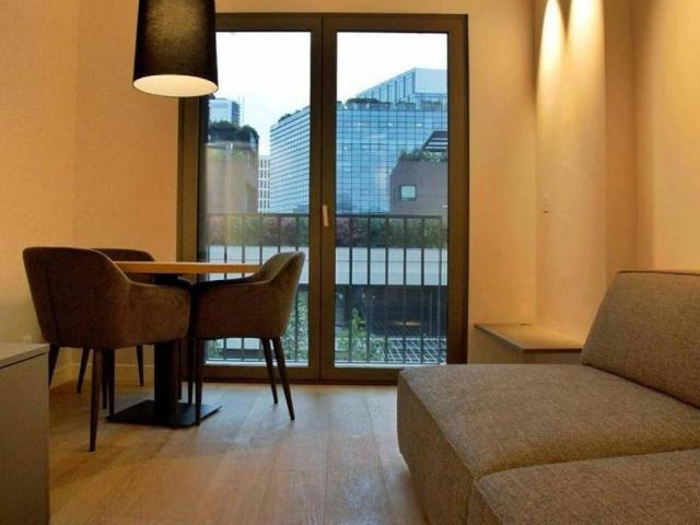 Appartamento in affitto a Municipio 9, Milano