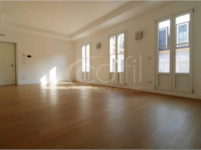 Appartamento in affitto a Brera, Milano