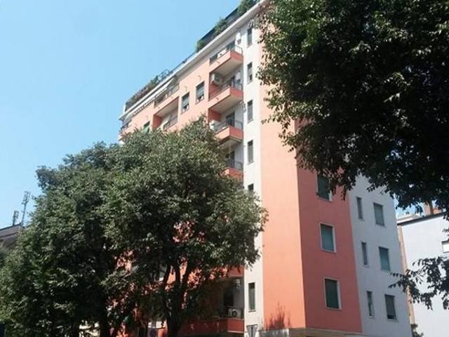 Appartamento in affitto a Municipio 8 di Milano, Milano