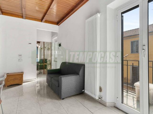 Appartamento in affitto a Municipio 6, Milano