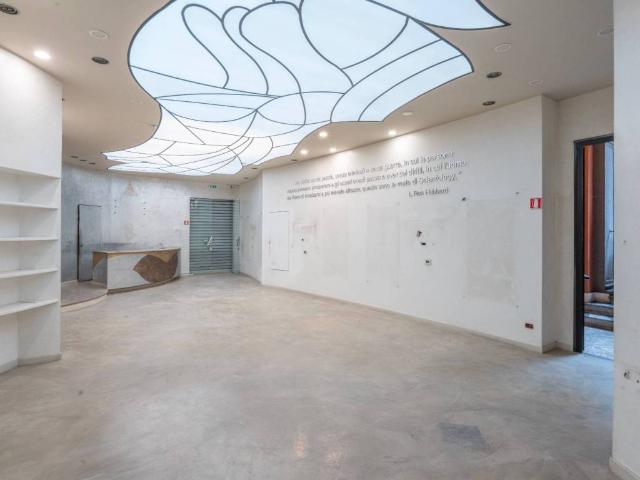 Appartamento in affitto a Duomo, Milano