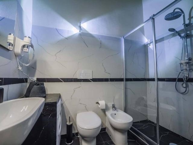 Appartamento in affitto a Municipio 9, Milano