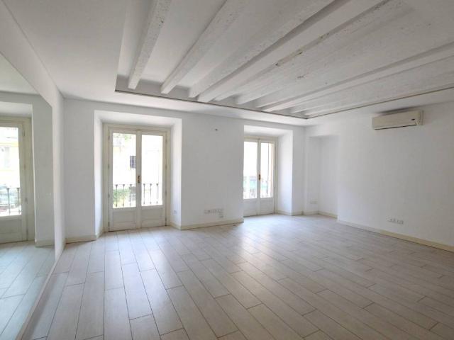 Appartamento in affitto a Municipio 9, Milano