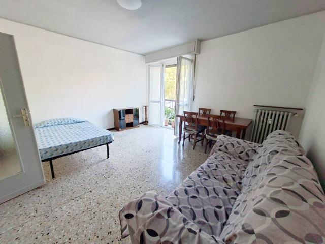 Appartamento in affitto a Municipio 6, Milano