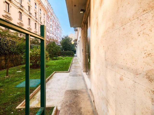 Appartamento in affitto a Municipio 8 di Milano, Milano