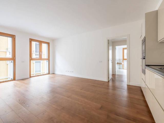 Appartamento in affitto a Centro storico, Milano