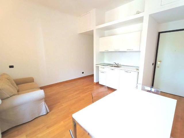 Appartamento in affitto a Guastalla, Milano