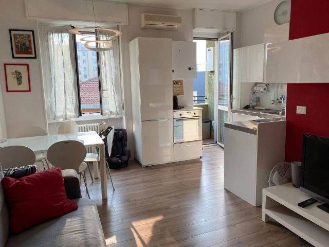 Appartamento in affitto a Municipio 4, Milano