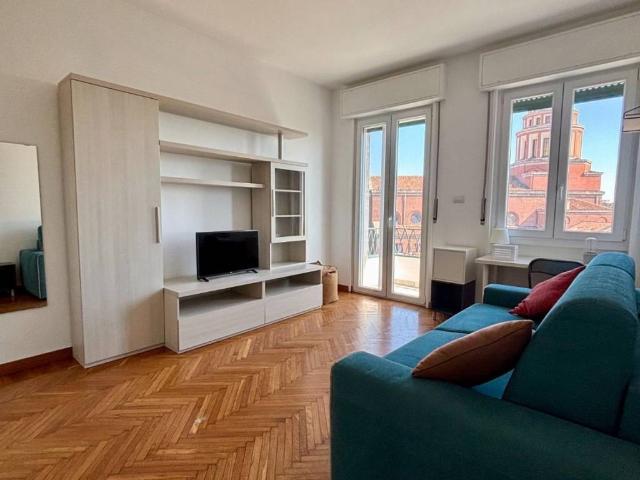 Appartamento in affitto a Municipio 4, Milano