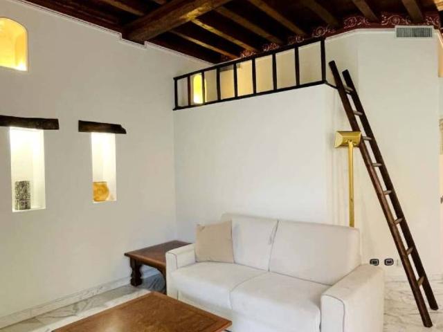 Appartamento in affitto a Washington, Milano