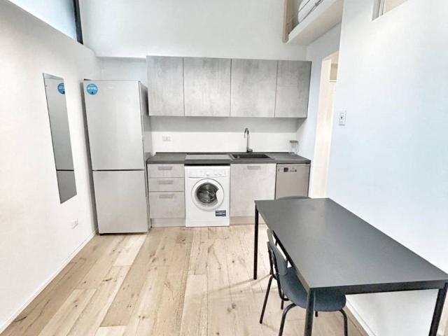 Appartamento in affitto a Municipio 4, Milano