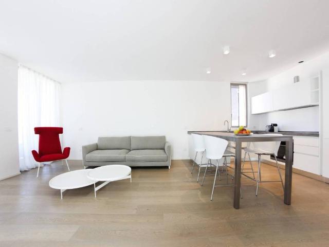 Appartamento in affitto a Municipio 9, Milano