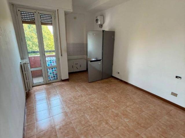 Appartamento in affitto a Municipio 4, Milano