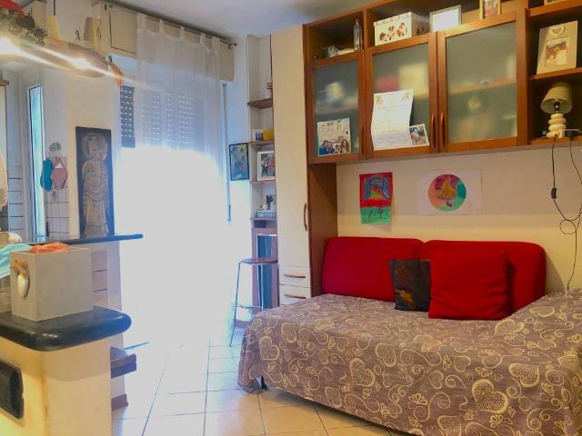 Appartamento in affitto a Municipio 9, Milano