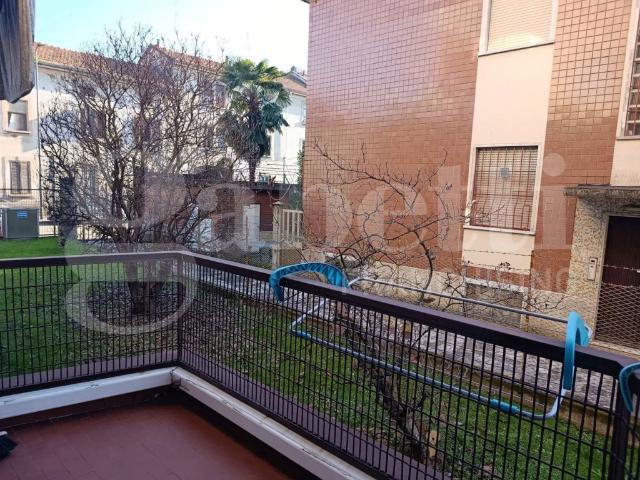 Appartamento in affitto a Municipio 8 di Milano, Milano