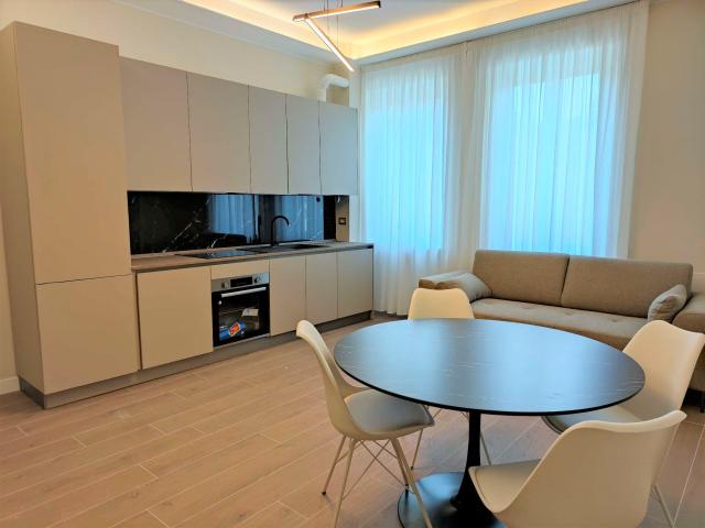 Appartamento in affitto a Municipio 9, Milano