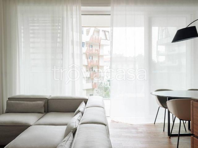 Appartamento in affitto a Municipio 8 di Milano, Milano