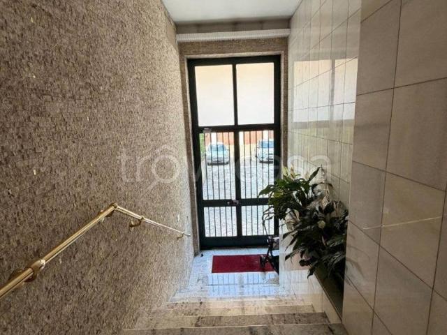 Appartamento in affitto a Municipio 9, Milano