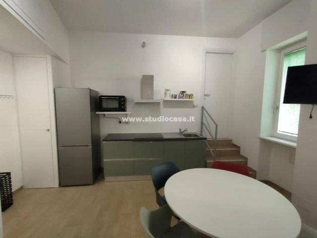 Appartamento in affitto a Municipio 8 di Milano, Milano