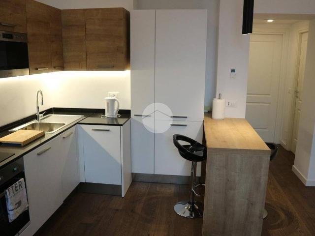 Appartamento in affitto a Municipio 9, Milano