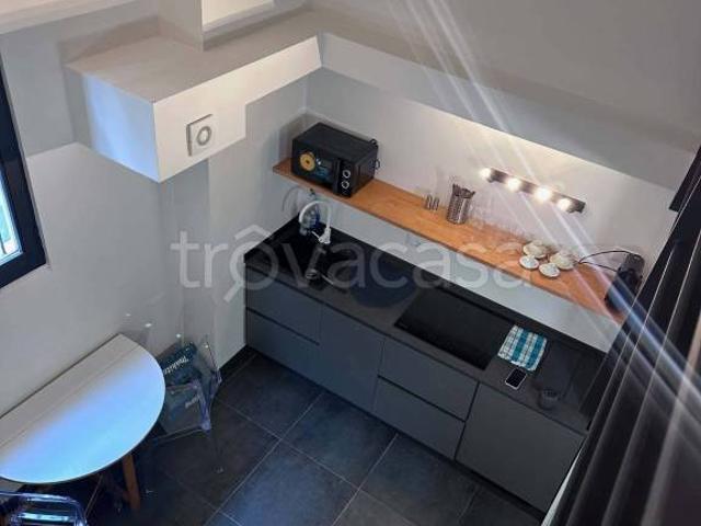 Appartamento in affitto a Centro storico, Milano