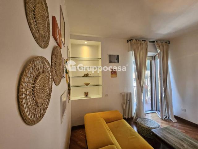 Appartamento in affitto a Municipio 4, Milano