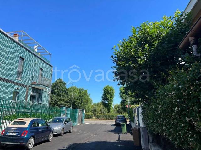 Appartamento in affitto a Municipio 2, Milano