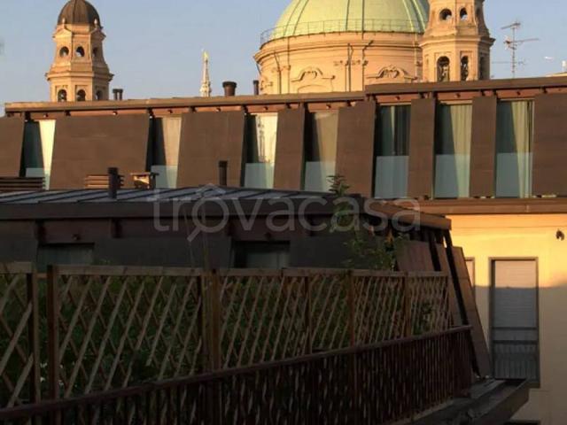 Appartamento in affitto a Municipio 1, Milano