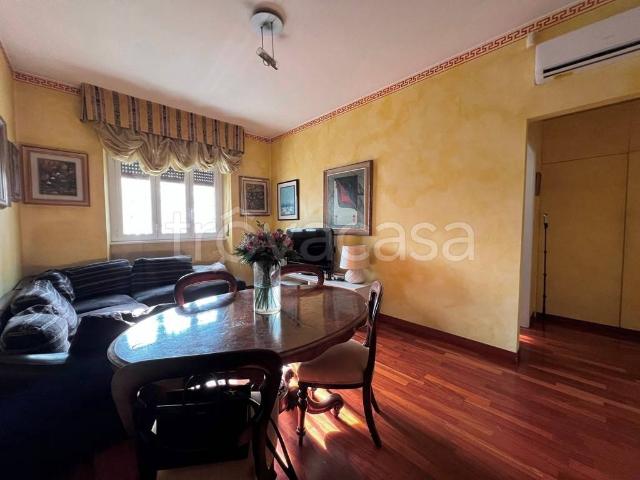 Appartamento in affitto a Municipio 7, Milano