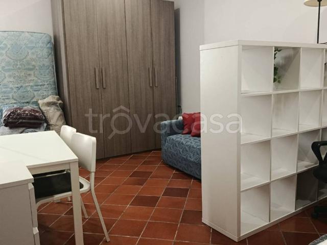 Appartamento in affitto a Municipio 6, Milano