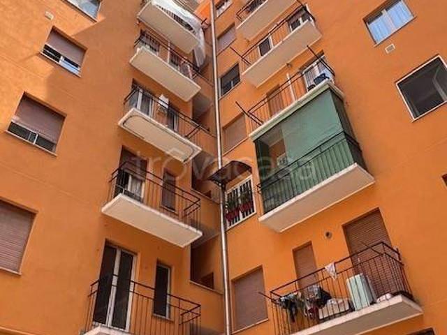 Appartamento in affitto a Municipio 9, Milano