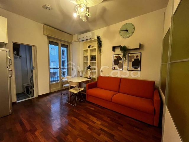 Monolocale in affitto a Municipio 9, Milano