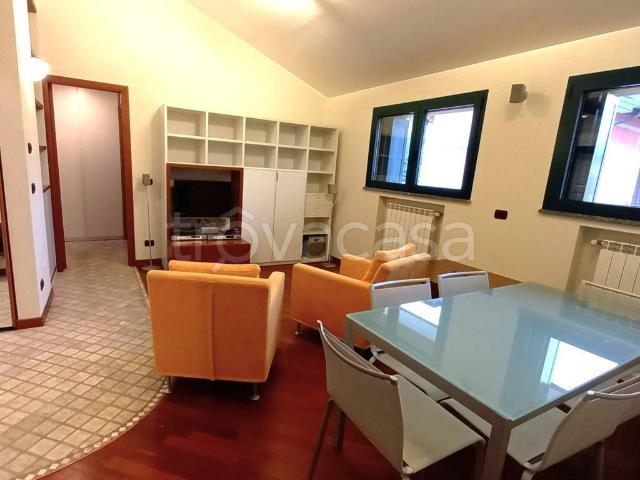 Appartamento in affitto a Municipio 7, Milano