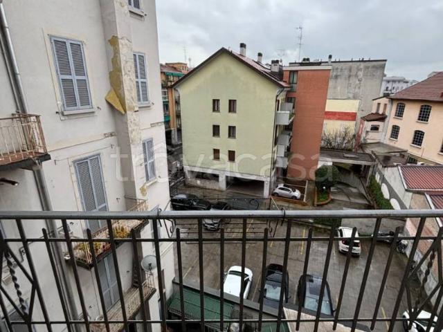 Appartamento in affitto a Municipio 6, Milano