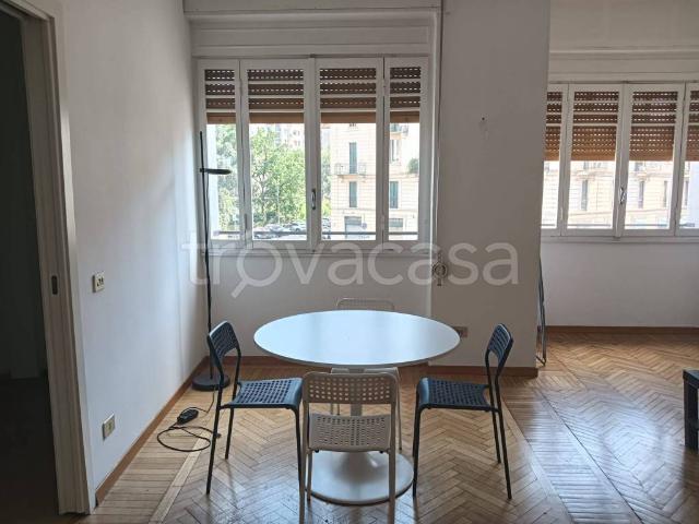 Appartamento in affitto a Municipio 8 di Milano, Milano