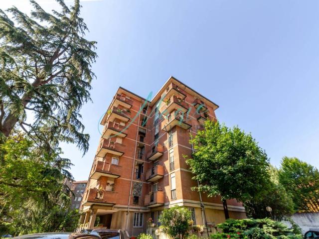 Appartamento in affitto a Municipio 9, Milano