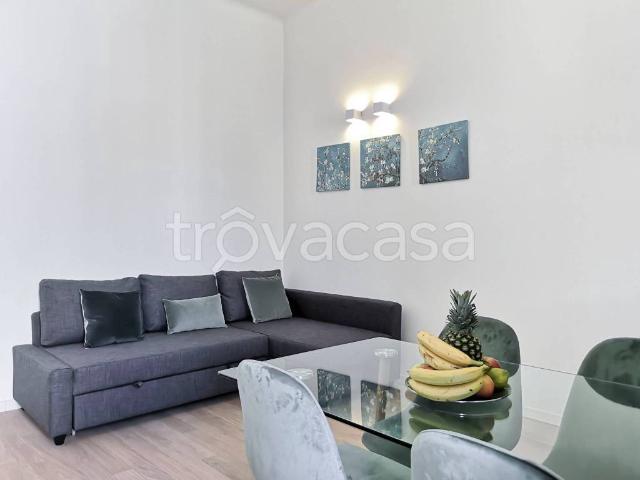 Appartamento in affitto a Municipio 9, Milano
