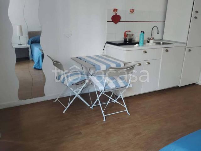 Appartamento in affitto a Municipio 9, Milano