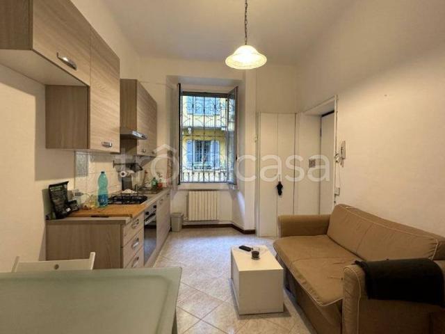 Appartamento in affitto a Ticinese, Milano
