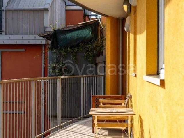 Appartamento in affitto a Municipio 9, Milano