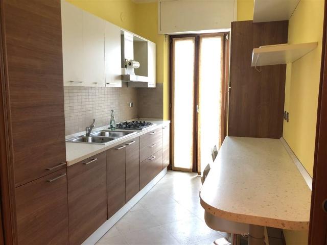 Appartamento in affitto a Municipio 7, Milano