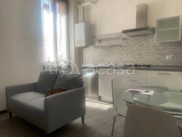 Appartamento in affitto a Municipio 7, Milano