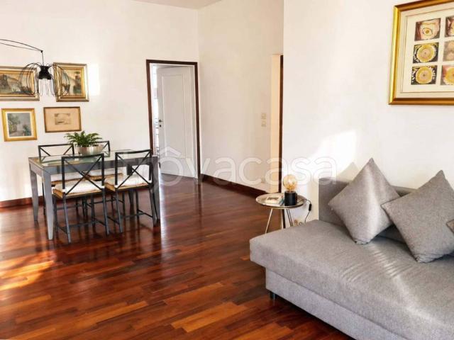 Appartamento in affitto a Municipio 6, Milano