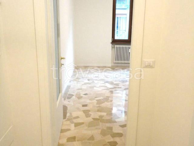 Appartamento in affitto a Municipio 8 di Milano, Milano