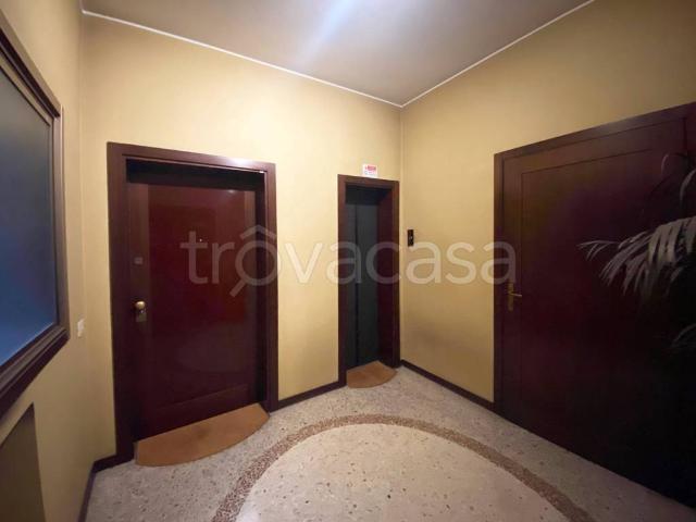 Appartamento in affitto a Municipio 8 di Milano, Milano