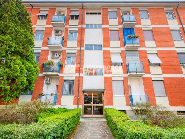 Appartamento in affitto a Municipio 4, Milano