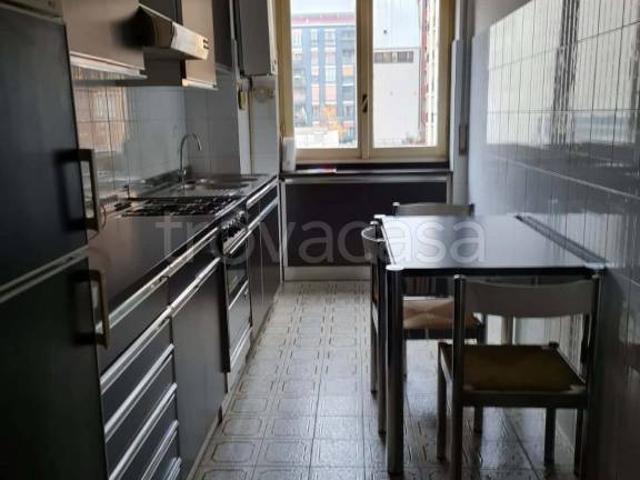 Appartamento in affitto a Municipio 6, Milano