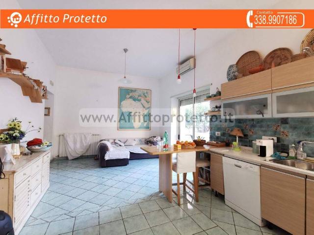 Appartamento in affitto a Scauri, Minturno